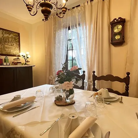 Azalea Alojamento de Acomodação e Pequeno-almoço 4*