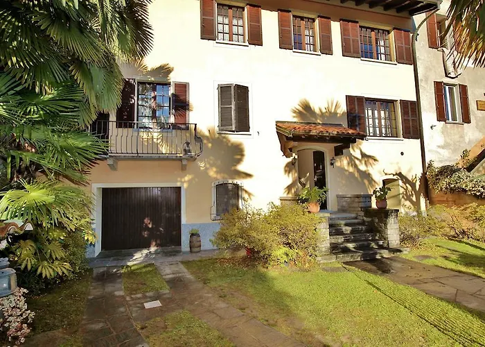 Oda ve Kahvaltı Azalea Cannobio