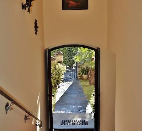 Oda ve Kahvaltı Azalea Cannobio